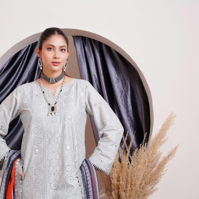 pexels-dhanno-26970918