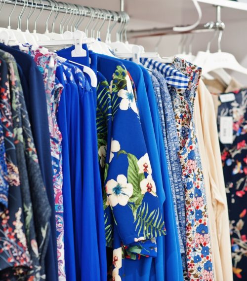 female-colorful-clothing-set-racks-clothing-store-brand-new-modern-boutique-1536x1022